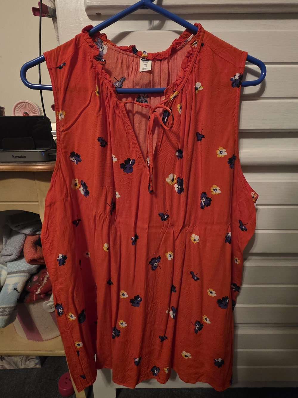 Old Navy Red Floral Sleeveless Tie-Front Camisole